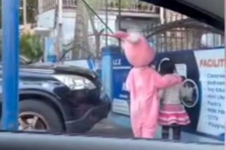 anak perempuan mengemis, Kota Pekanbaru, eksploitasi anak, Dinas Sosial, Dinsos, Eksploitasi Anak, Kota Layak Anak, Viral Ibu Kendarai Nmax Suruh Anak Mengemis di Pekanbaru, Status Kota Layak Anak Terancam