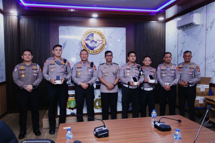 ETLE, pelanggaran lalu lintas, ETLE Handheld Resmi Awasi Pelanggaran Lalu Lintas Jakarta