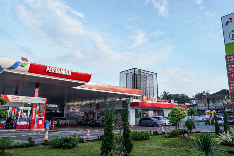 Pertalite, Mobil di Atas 1.400 cc Dilarang Isi Pertalite per 1 Juni, Ini Faktanya