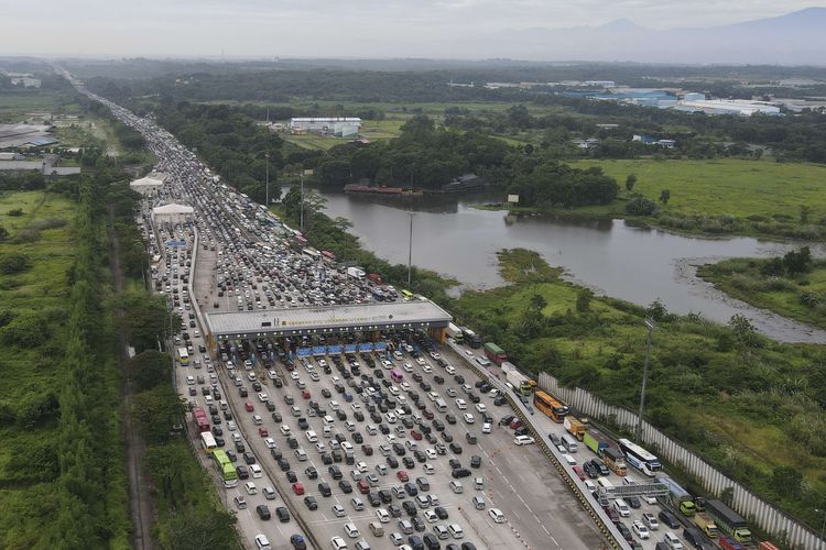 Trans-Sumatera, diskon tarif tol, Pangkalan Brandan, Trans-Jawa, Cikampek Utama, Perjalanan, arus mudik Lebaran, potongan tarif, Rincian Lengkap Diskon Tarif Tol Mudik Lebaran 2025, Berlaku Mulai Hari Ini