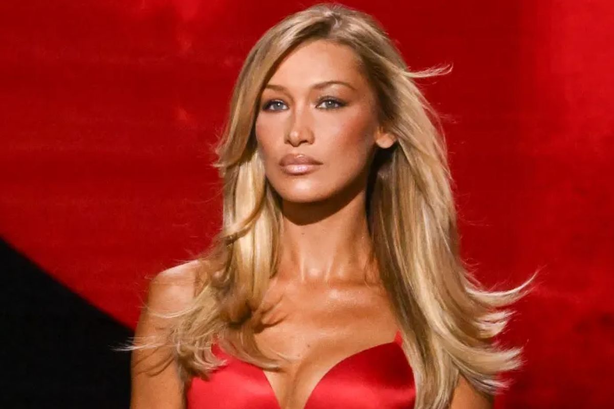 Gigi Hadid, bella hadid, victoria secret show 2025, victoria secret fashion show 2025, kapan Victoria Secret Fashion Show 2025, jadwal Victoria Secret Fashion Show 2025, Victoria Secret Fashion Show, Pulih dari Sakit, Bella Hadid Kembali di Victoria’s Secret Fashion Show 2025