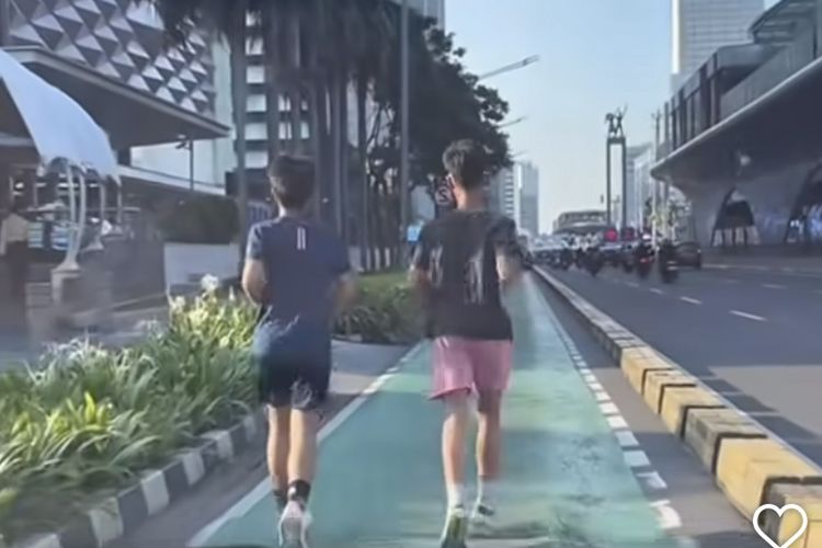 kecelakaan, VP Sekretaris SKK Migas, VP Sekretaris SKK Migas meninggal dunia, tabrak bus, pesepeda tabrak bus, VP Sekretaris SKK Migas Meninggal Dunia, Tabrak Bus Listrik