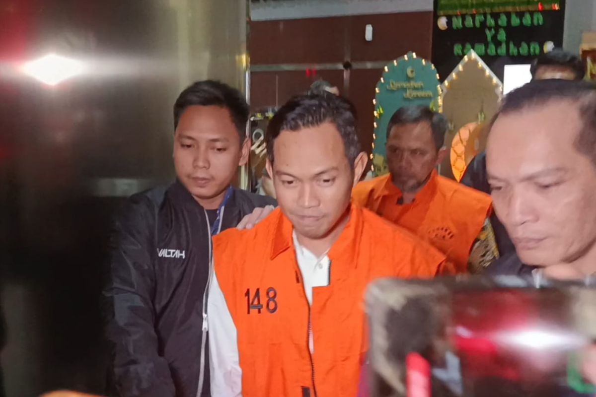 5 Kepala Daerah Kena OTT KPK di 3 Bulan Pertama 2026, Siapa Saja?, 13 Maret: OTT Bupati Cilacap Syamsul Auliya Rachman, 10 Maret: OTT Bupati Rejang Lebong Muhammad Fikri Thobari, 3 Maret: OTT Bupati Pekalongan Fadia Arafiq, 19 Januari: OTT KPK Wali Kota Madiun Maidi, 19 Januari: OTT KPK Bupati Pati Sudewo