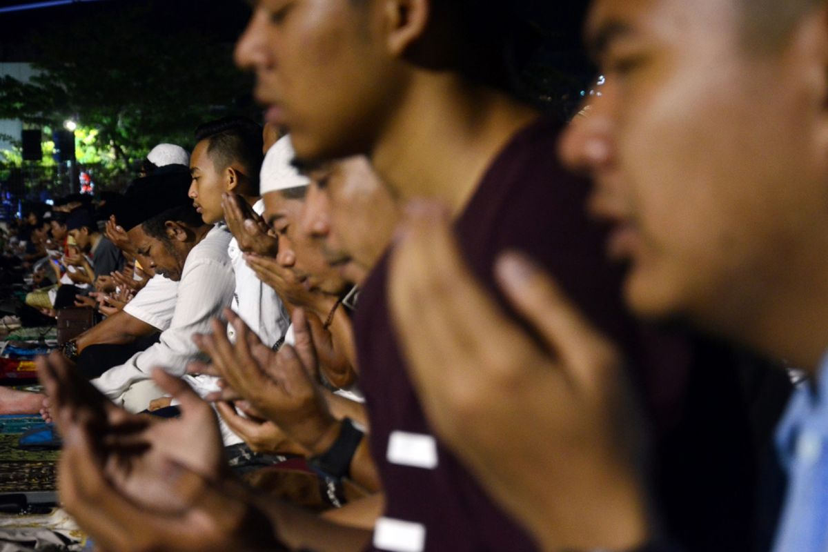 Shalat Khusuf Gerhana Bulan Total 3 Maret 2026: Bacaan Niat Arab dan Latin serta Tata Caranya, Apa Makna Gerhana dalam Islam?, Bagaimana Niat Shalat Gerhana Bulan?, Bagaimana Tata Cara Shalat Gerhana?, Kapan Gerhana Bulan Total Terjadi?