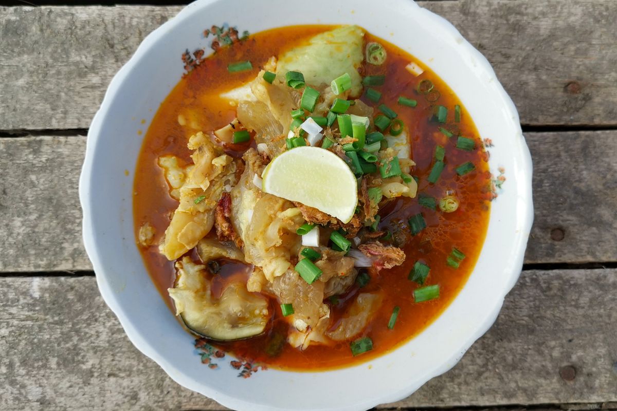 kikil empuk, resep kikil, cara memasak kikil, cara memasak kikil biar empuk dan tidak lengket, Cara Masak Kikil Empuk dan Tak Amis, Ini Trik dari Chef Hotel, Cara Memilih dan Mengolah Kikil Agar Empuk dan Tidak Amis, Resep Bacem Kikil Bumbu Kelapa, Cara Membuat Bacem Kikil Bumbu Kelapa, Tips Tambahan agar Masakan Kikil Lebih Nikmat