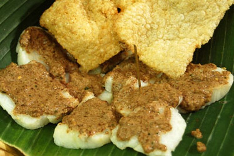 ketupat, Lebaran Ketupat, 7 Rekomendasi Ketupat dari Berbagai Daerah di Indonesia, Cocok untuk Lebaran Ketupat 28 Maret 2026, 1. Ketupat Bareh (Minangkabau), 2. Ketupat Palas atau Ketupat Pulut (Medan), 3. Ketupat Bebanci (Betawi), 4. Ketupat Glabed (Tegal), 5. Ketupat Cabuk Rambak (Solo), 6. Ketupat Kandangan (Kalimantan Selatan), 7. Ketupat Jembut (Semarang)