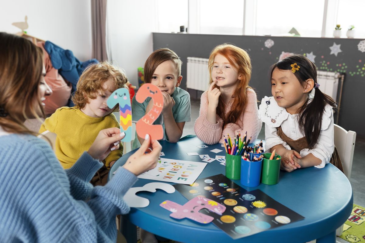 Montessori, Montessori adalah, metode Montessori, apa itu montessori, montessori adalah, metode montessori, sekolah montessori, ciri sekolah montessori, ciri khas sekolah montessori, ciri ciri sekolah montessori, Mengapa Metode Montessori Tak Memisah Kelas Berdasarkan Usia? Ini Penjelasan Pakar