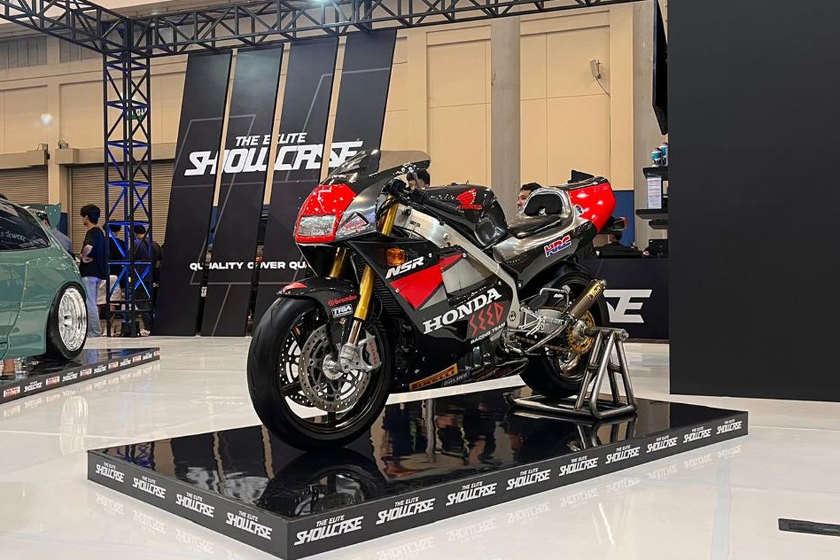 Langka dan Mahal, Honda NSR250R MC28 Ini Tampil Full Carbon
