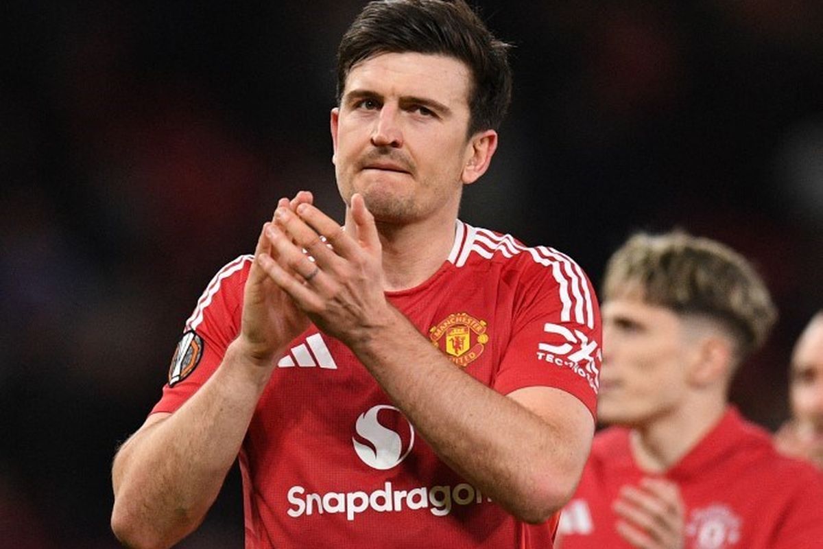 Manchester United, Michael Carrick, Harry Maguire, bursa transfer, Man United, Premier League, Casemiro, Liga Inggris, Crystal Palace, Man United Optimistis Perpanjang Kontrak Harry Maguire, Michael Carrick: Perannya Masih Krusial