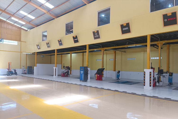 DFSK, diler DFSK, Manokwari, Diler baru, diler baru, Diler DFSK Manokwari, Diler DFSK, DFSK Resmikan Diler di Manokwari, Wujud Komitmen sampai Indonesia Timur