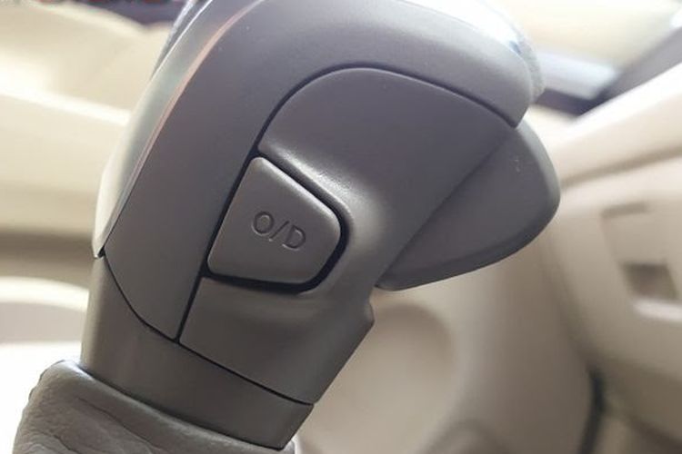 mobil matik, engine brake mobil matik, Simak Perbedaan Engine Brake di Mobil Matik dan Manual