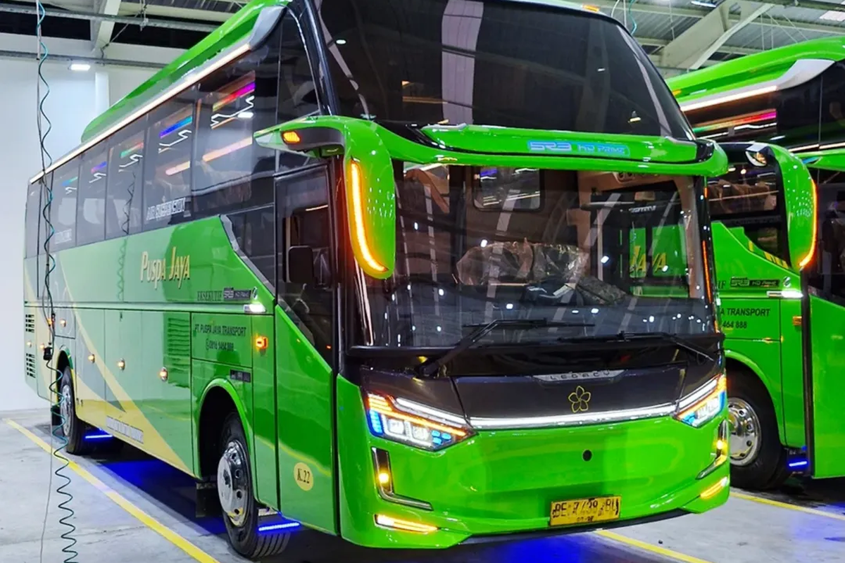 PO Puspa Jaya, Karoseri Laksana, Legacy SR3, bus baru, bus AKAP, Lima Bus Baru PO Puspa Jaya, Pakai Bodi Legacy SR3
