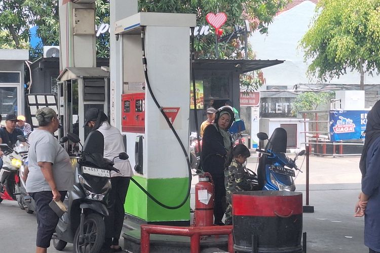 harga BBM, Turun Harga, Perbandingan Harga BBM Pertamina, Vivo, Shell, dan BP