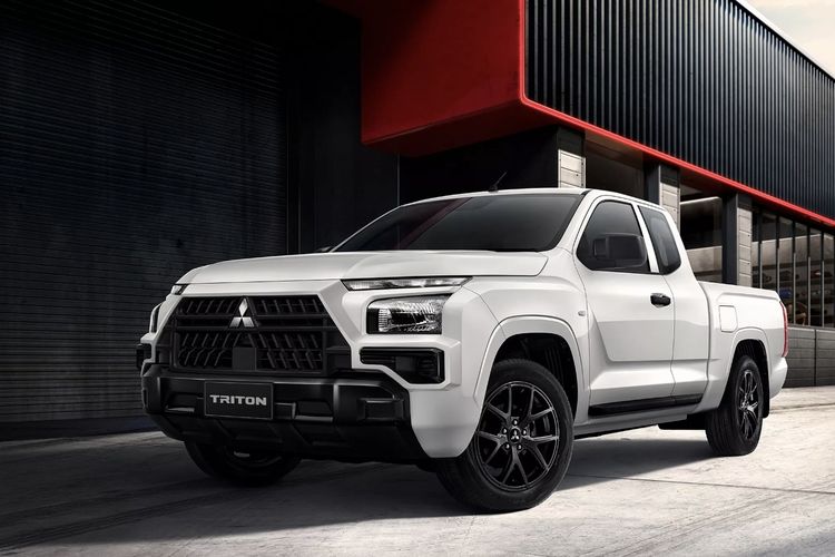 Mitsubishi Triton, Mahindra, double cabin, Komparasi Pikap Mahindra Scorpio Vs Mitsubishi Triton