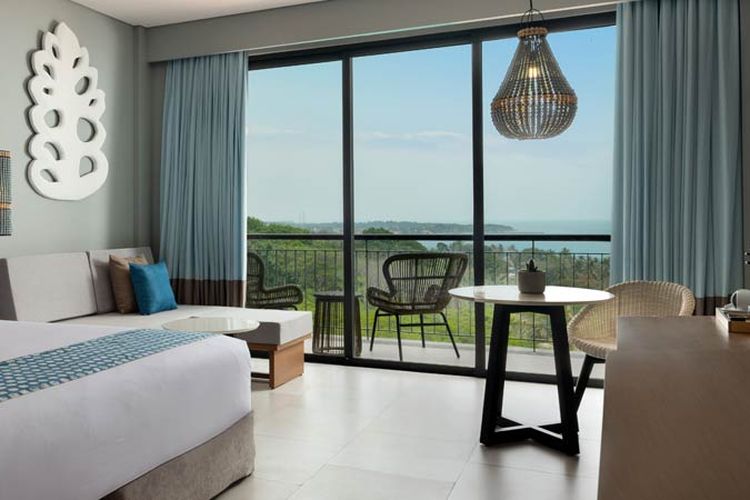 5 Hotel di Carita dengan Akses Langsung ke Pantai Pasir Putih, Cocok untuk Healing, 1. Movenpick Resort Carita, 2. The West Cove Hotel, 3. Mutiara Carita Cottages, 4. Aston Anyer Beach Hotel, 5. Novus Jiva Anyer
