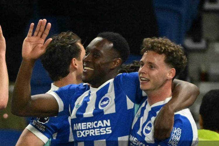 Brighton vs Chelsea, Liga Inggris, Chelsea, Liam Rosenior Pertanyakan Profesionalisme Pemain Chelsea Usai Digilas Brighton 0-3