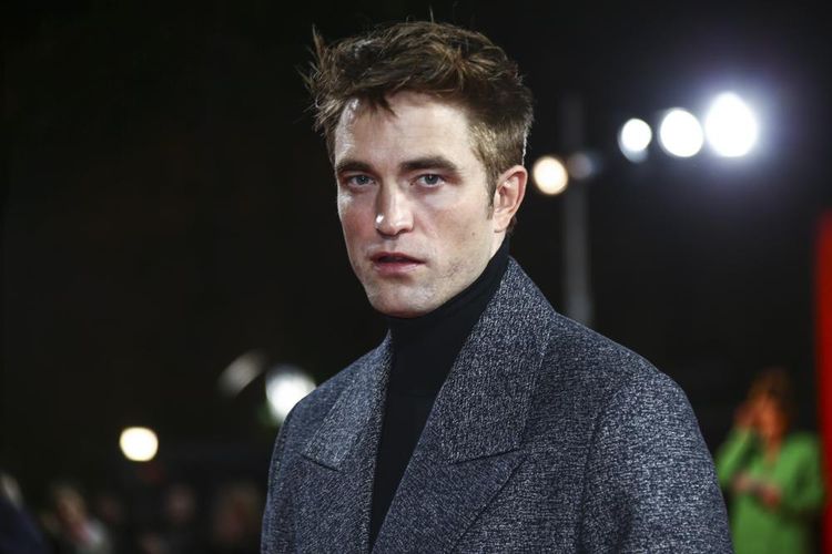 Robert Pattinson, Apakah Robert Pattinson jarang mandi, Robert Pattinson Batman, apakah robert pattinson jarang mandi, apakah robert pattinson bau badan, robert pattinson wife, robert pattinson jarang mandi, kenapa robert pattinson jarang mandi, Robert Pattinson Pernah Dicap Jarang Mandi dan Bau, Benarkah?