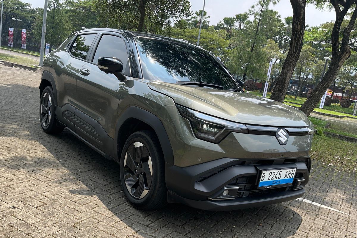 mobil listrik, eVitara Diuji di Jalan Raya, Seberapa Nyaman SUV Listrik Suzuki Ini?, Performa di Tol: Responsif dan Stabil, ADAS: Berkendara Lebih Ringan, Kenyamanan Kabin Tetap Jadi Prioritas, Efisiensi dan Biaya Pengisian Daya, Regenerative Braking Bekerja Halus