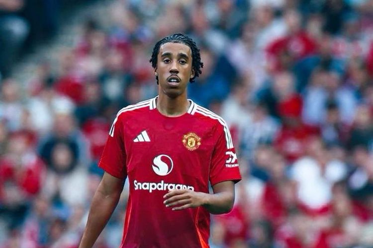 Man United, Lisandro Martinez, Leny Yoro, Liga Inggris, Senne Lammens, Everton Vs Man United 0-1: Penyebab Lisandro Martinez Tak Diturunkan Carrick