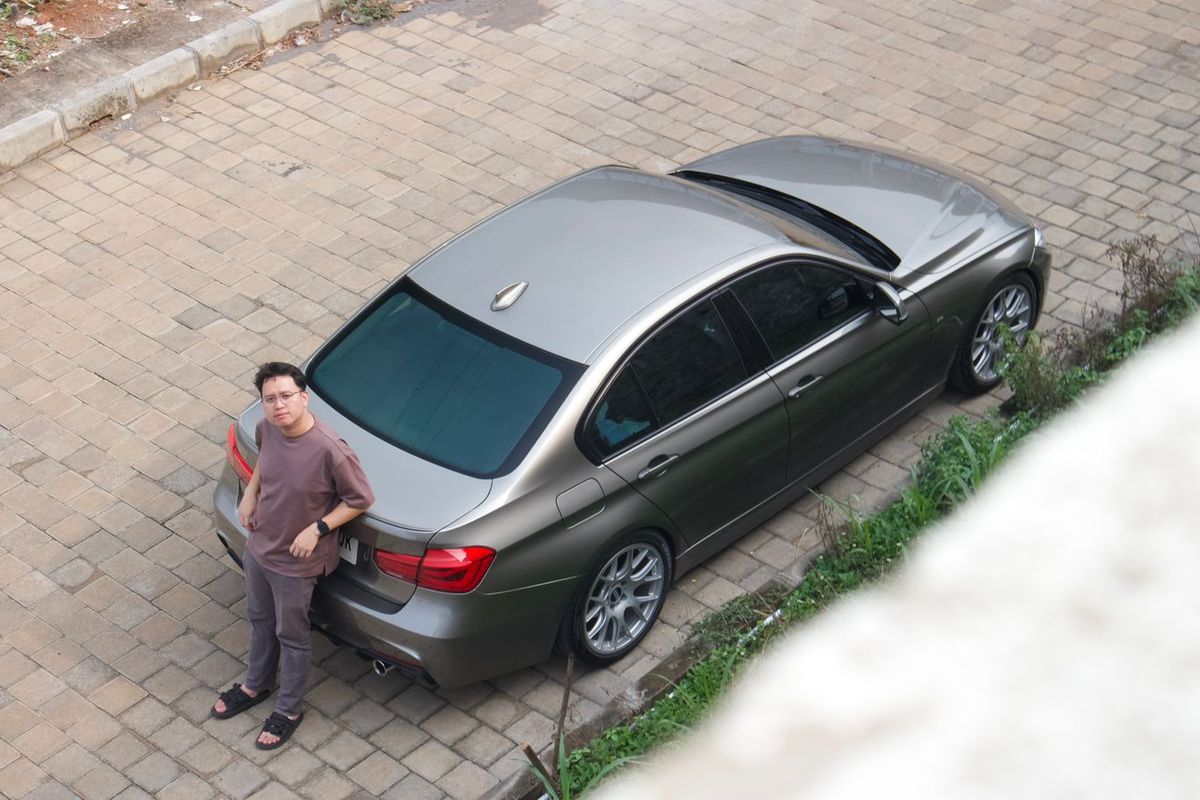 BMW 320i F30, Mobil Matik, Hemat BBM, SIM Indonesia, UU LLAJ, Kaca Mobil Berembun Saat Hujan, Pemilik BMW 320i F30, SIM Indonesia di Luar Negeri