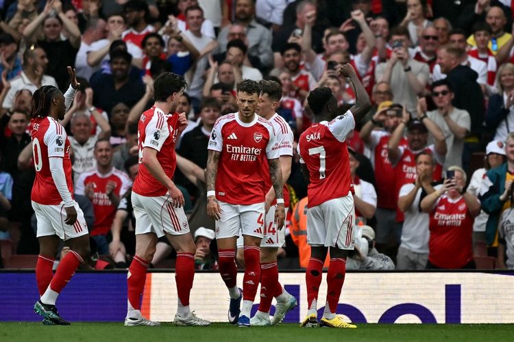 Manchester City, Arsenal, Thierry Henry, Skor Everton Vs Man City 3-3, Thierry Henry: Sekarang Semuanya di Tangan Arsenal
