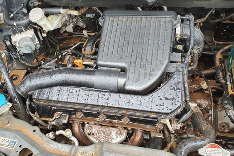 Auto2000, emisi kendaraan, tips otomotif, servis rutin, Deteksi Dini Masalah Mesin Mobil Lewat Asap Knalpot