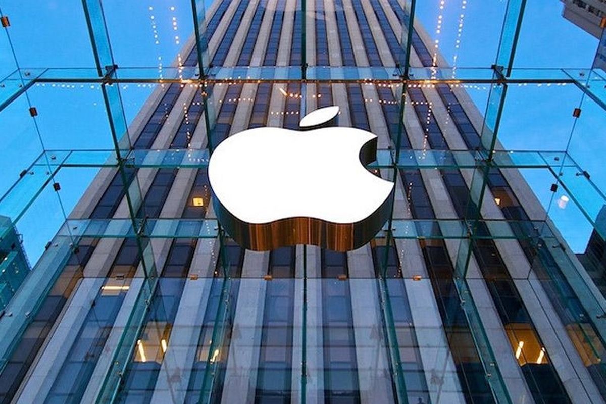 Apple, Steve Jobs, logo Apple, Sebelum “Kroak”, Ini Logo Pertama Apple dengan Buah Apel yang Tidak Digigit