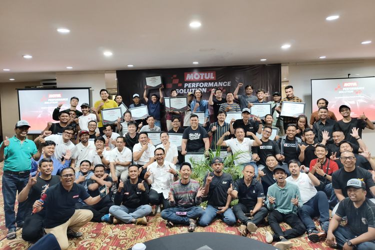 ganti oli, perawatan kendaraan, Motul Indonesia, bengkel, Puluhan Bengkel Ikut Program Edukasi Servis Motor
