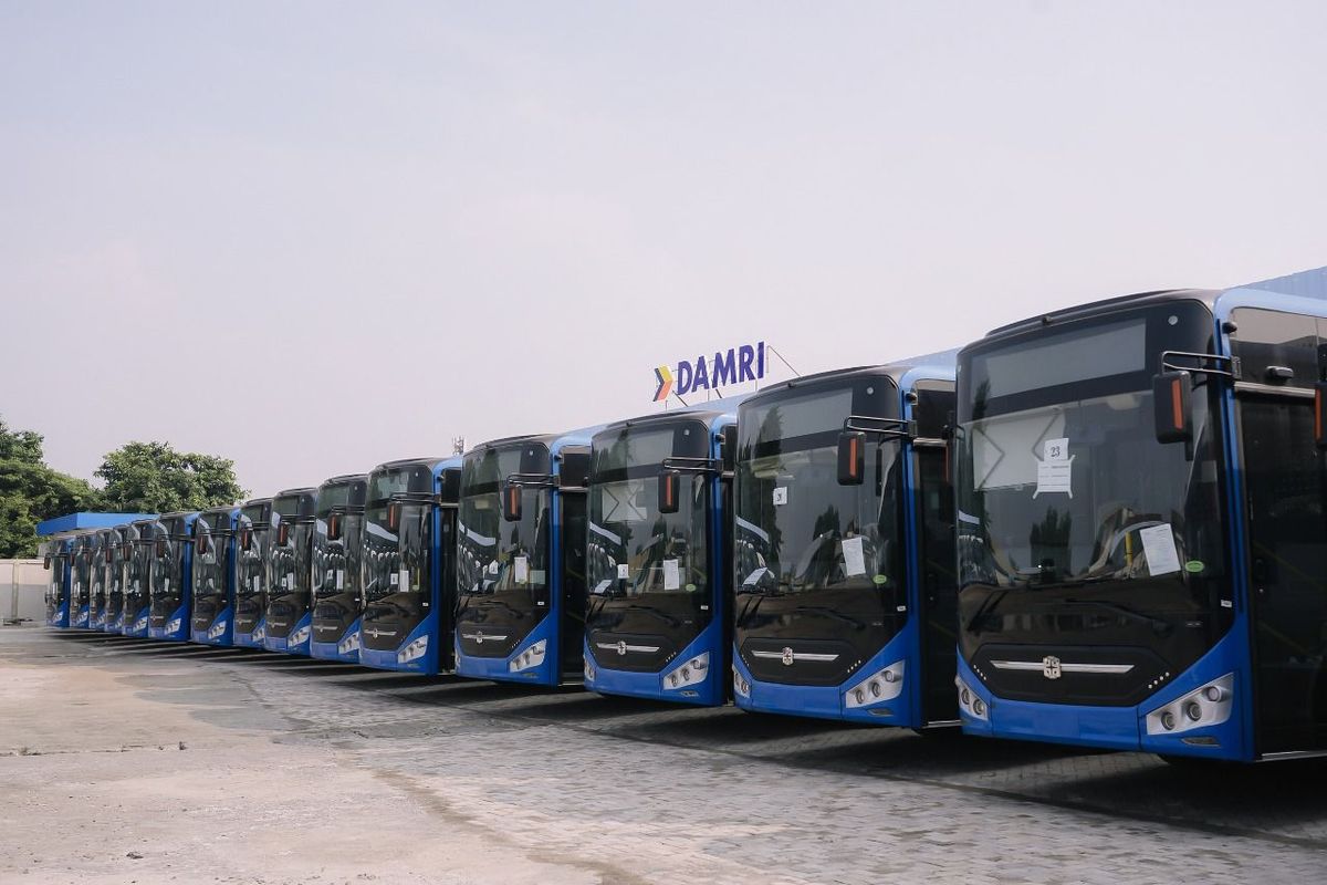 bus listrik, KBLBB, transportasi rendah emisi, DAMRI Sebut 316 Bus Listrik Telah Beroperasi di Jakarta