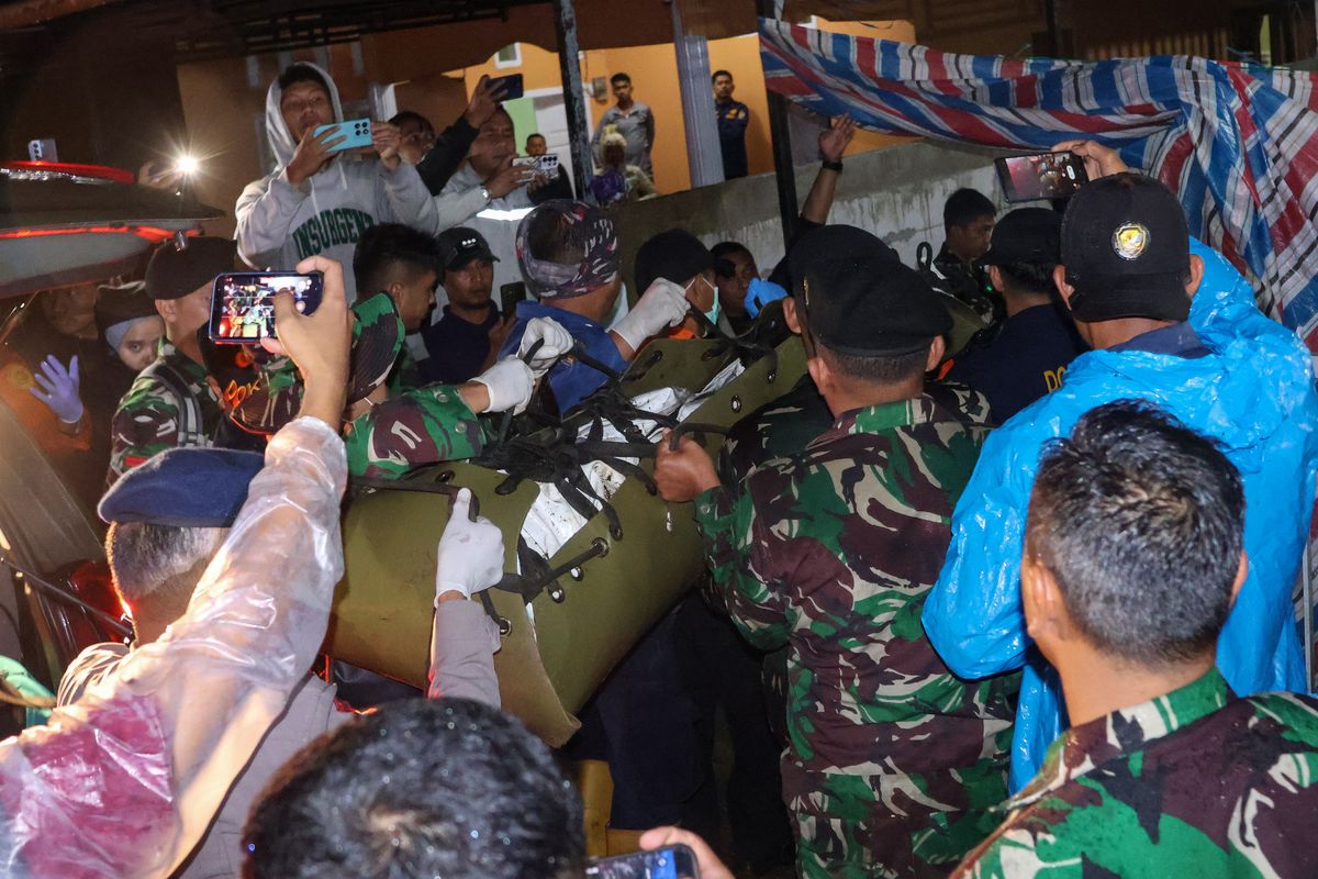 pesawat ATR 42-500, 8 Korban Pesawat ATR 42-500 Ditemukan, 2 Jenazah Sudah Teridentifikasi