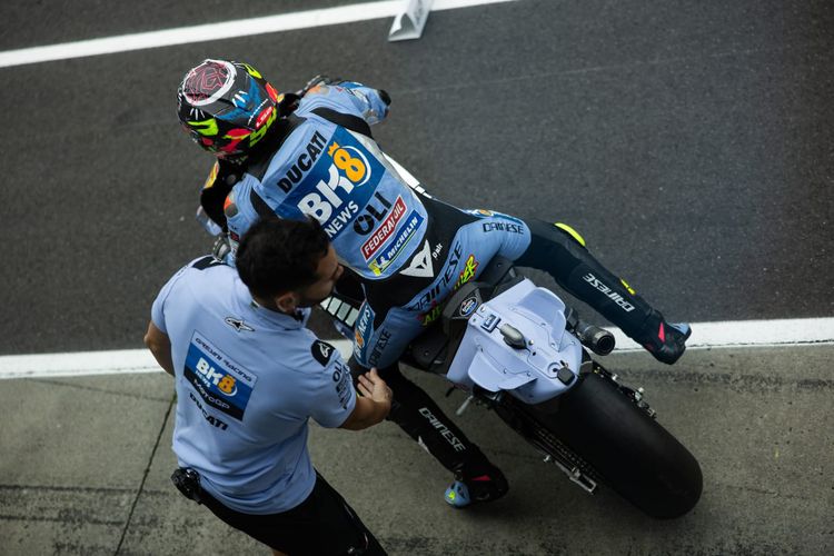 motor, aturan, WorldSBK, MotoGP, Aturan Baru MotoGP 2026: Pebalap Tak Boleh Restart Motor di Pinggir Lintasan