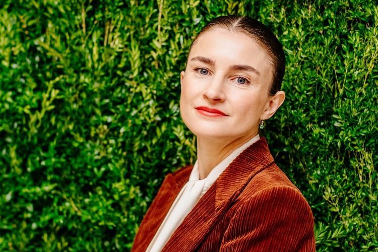 vogue, majalah Vogue, Anna Wintour, Chloe Malle, anna wintour itu siapa, profil chloe malle, karier chloe malle, Siapa Chloe Malle? Ini Profil Pengganti Anna Wintour di Vogue