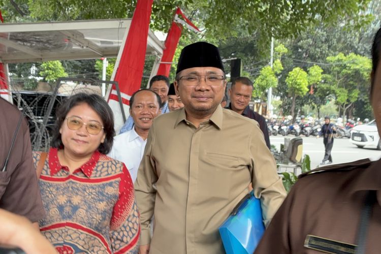 korupsi haji, korupsi kuota haji 2025, KPK panggil Nasrullah Jasam, mantan Kepala KUH KJRI Jeddah, kasus haji yaqut cholil qoumas, kuota haji reguler, KPK Panggil Mantan Kepala KUH KJRI Jeddah, Dalami Kasus Dugaan Korupsi Kuota Haji Rp 1 Triliun