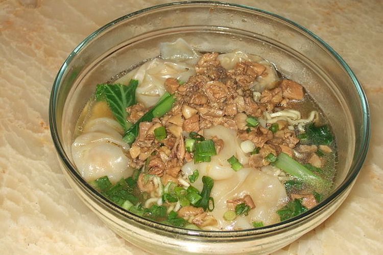 resep minyak mie ayam, minyak mie ayam, minyak mie ayam tahan berapa lama, mie ayam indonesia, cara membuat minyak mie ayam, Cara Bikin Minyak Bumbu Mi Ayam Tanpa Kulit, Modal 2 Bahan, Minyak Bawang: Rahasia Mi Ayam Makin Kaya Rasa, Bahan untuk Minyak Bumbu Mi Ayam, Cara Membuat Minyak Bawang Mi Ayam, Tips Tambahan untuk Hasil Lebih Maksimal