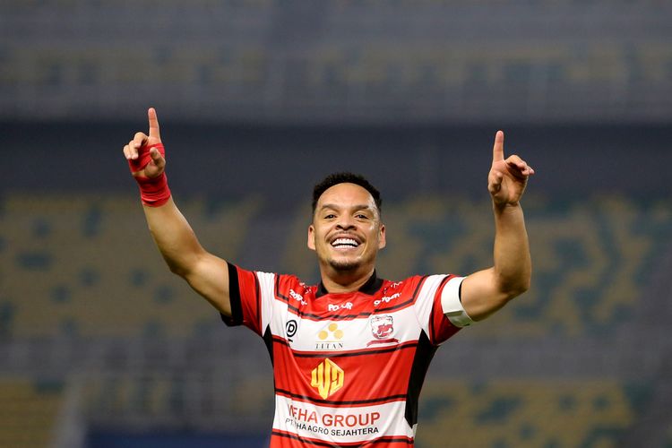 Persik Kediri, Borneo FC, Persib Bandung, Madura United, Semen Padang, Klasemen Super League 2025-2026, Borneo FC Kudeta Persib di Puncak
