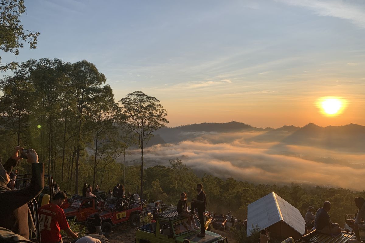cuaca, matahari, BMKG, equinox, Matahari Terbit, BMKG Ungkap Alasan Jam Setengah 6 Pagi Sekarang Sudah Terang di Indonesia, BMKG Jelaskan Penyebabnya Pukul 5.30 WIB Sudah Terang, Pengaruh Orbit dan Kemiringan Sumbu Bumi, Apa Itu Equinox?, Jadi, Wajar Kalau Sekarang Lebih Pagi Terang