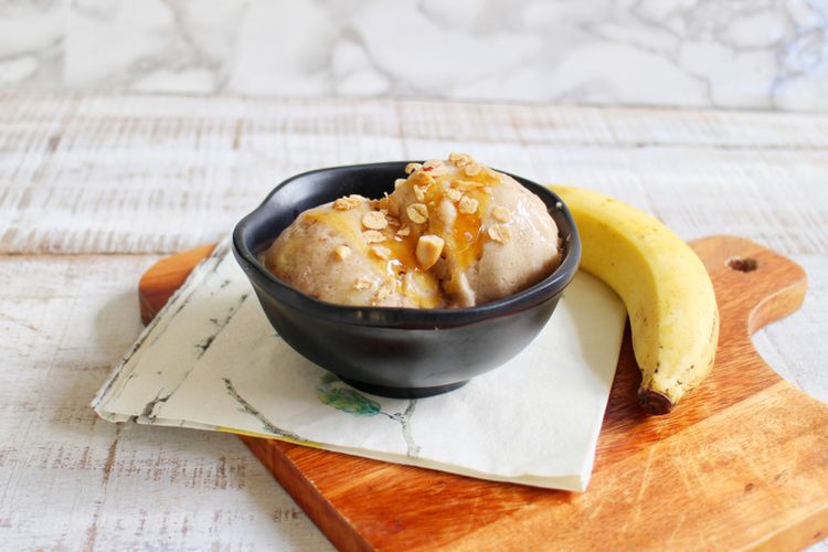 pisang, resep, Bolu pisang, Tips Mengolah Pisang Hampir Busuk Jadi Bolu dan Camilan yang Lezat, 1. Bolu pisang kukus sederhana, 2. Bolu pisang panggang klasik, 3. Bolu pisang cokelat kukus, 4. Panekuk pisang, 5. Es krim pisang, 6. Barongko khas Bugis