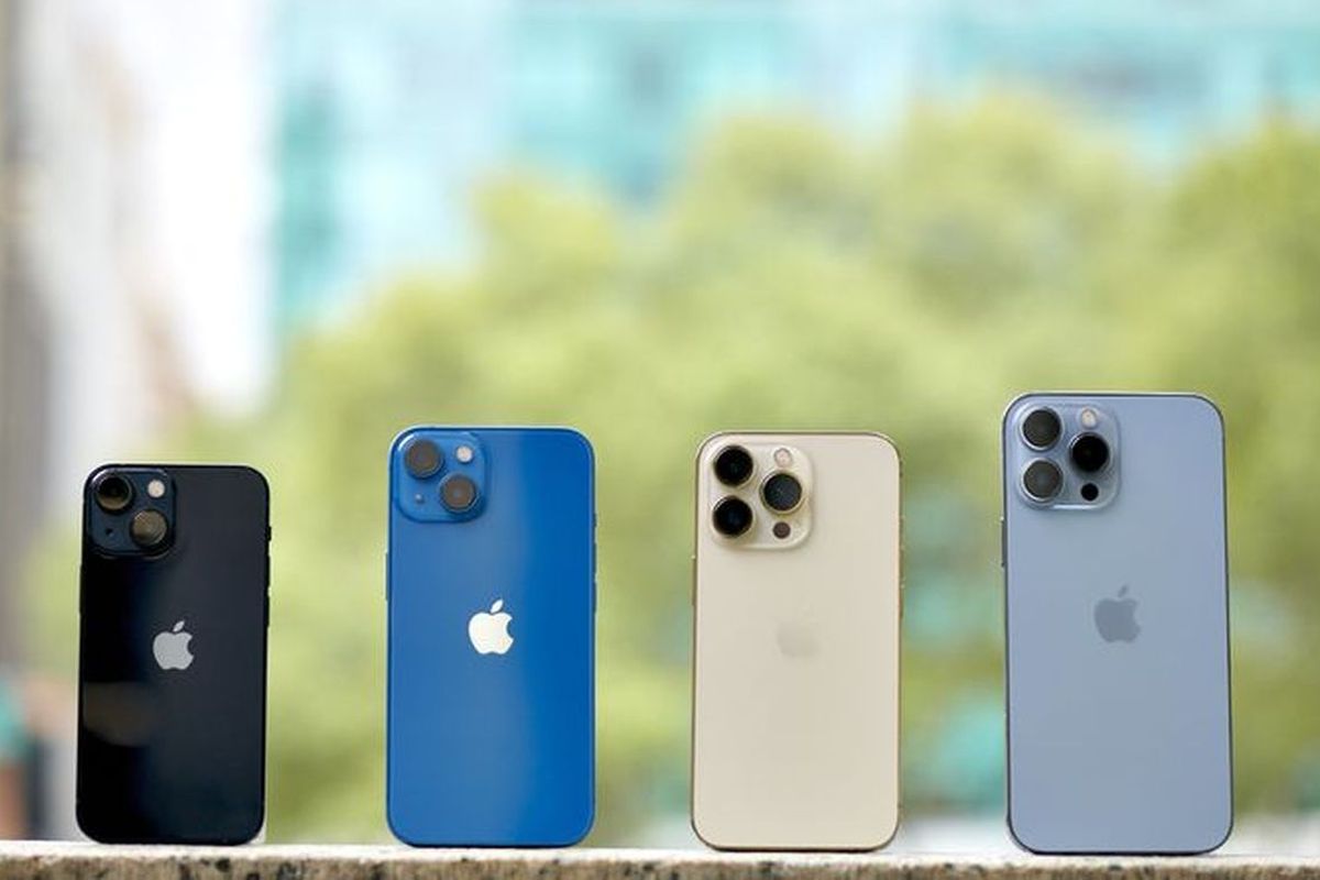 harga iPhone, harga iPhone hari ini, harga iPhone terbaru, Harga iPhone Hari Ini 18 Maret 2026, iPhone 13 Hanya Rp 8,2 Juta