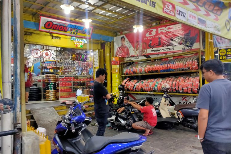 sokbreker, toko online, bengkel motor, motor rusak, Shockbreaker motor, Kaki-kaki motor, Beli Sokbreker Motor Via Online, Banyak Kena Tipu