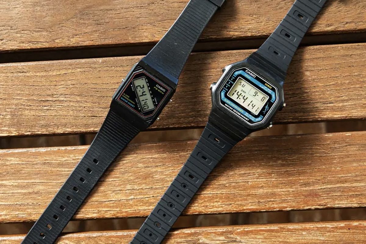 Casio, Casio Vintage, Casio Pela, jam tangan Casio, CASIO VINTAGE Back in Time Ahead in Style, casio pela, casio pela film watch, Casio Pela, Jam Tangan Vintage Paling Tipis yang Jadi Incaran Kolektor, Ketipisan 3,9 mm dan sangat ringan, Dijuluki “Paperwatch” dan penjualan melonjak pesat, Daya tarik warna dan desain dial miring, Warisan desain yang menjadi objek koleksi 