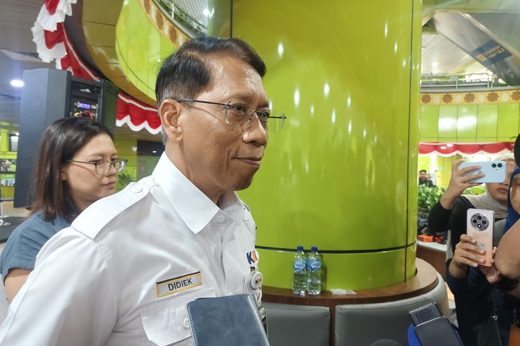 KA Argo Bromo Anggrek, ka argo bromo anggrek, dampak ka argo bromo anjlok, ka argo bromo anggrek rute, Cerita Warga, Batal Liburan karena Terdampak KA Argo Bromo Anggrek Anjlok