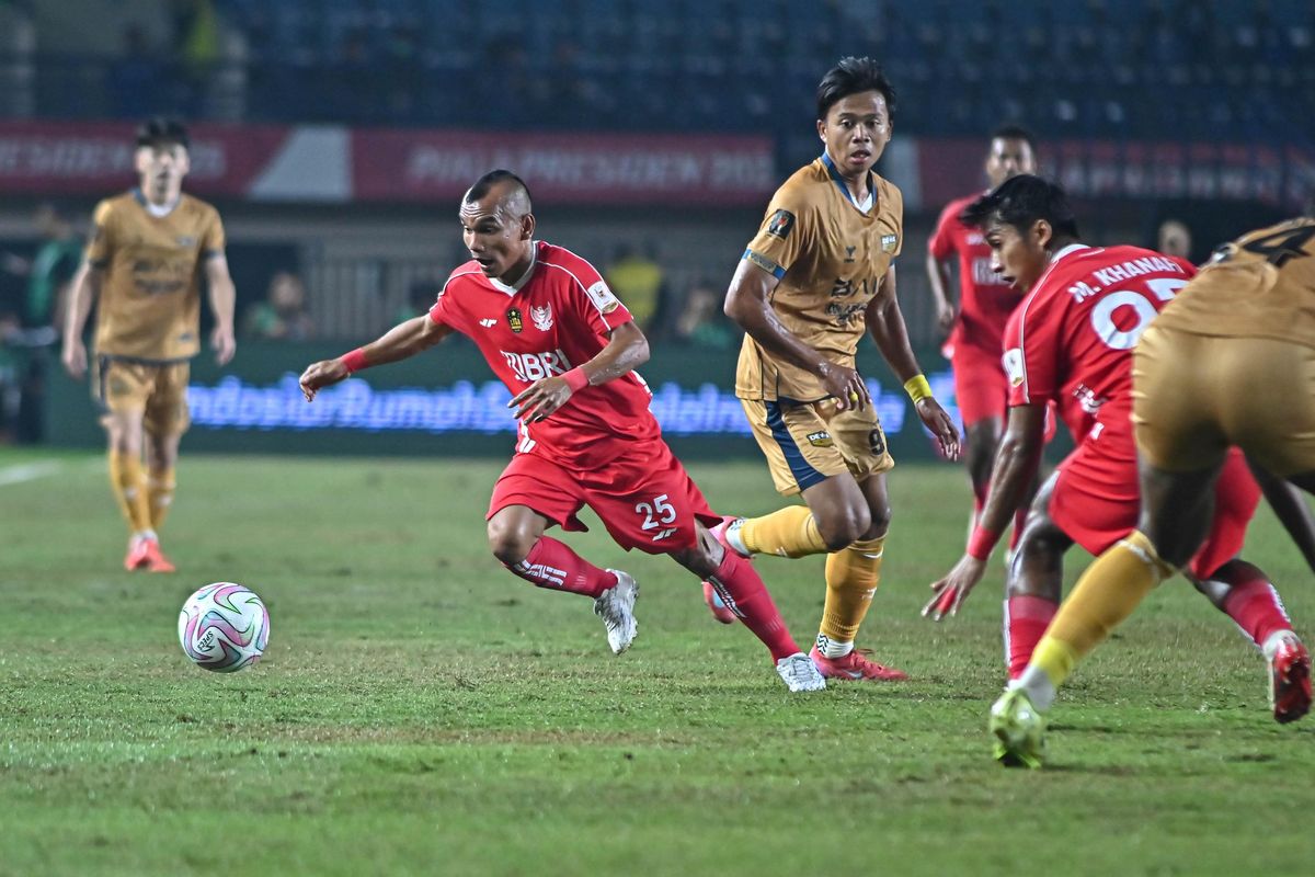 Liga Indonesia All Star, Dewa United, Piala Presiden 2025, hasil Piala Presiden 2025, Liga Indonesia All Star vs Dewa United, hasil Liga Indonesia All Star vs Dewa United, Babak I Liga Indonesia All Star vs Dewa United 0-0: Alex Martins Terhalang Tiang, Skor Imbang