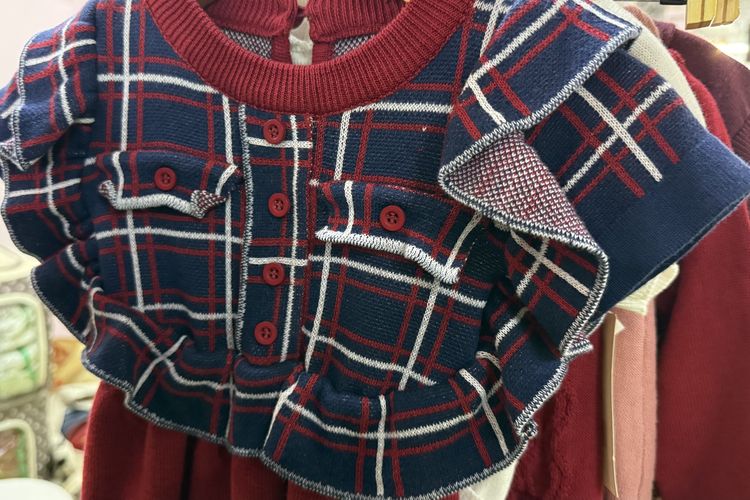 OADKIDS, Baju anak, 7 Rekomendasi Baju Anak yang Bisa Dibeli di OADKIDS Pop-up Market, 1. Cheongsam motif pastel katun, 2. Dress anak knit katun , 3. Cheongsam denim katun, 4. Piyama bahan tencel, 5. Atasan anak model cheongsam stain-resistant, 6. Dress tulle bordir, 7. Outfit anak kasual dengan warna lembut