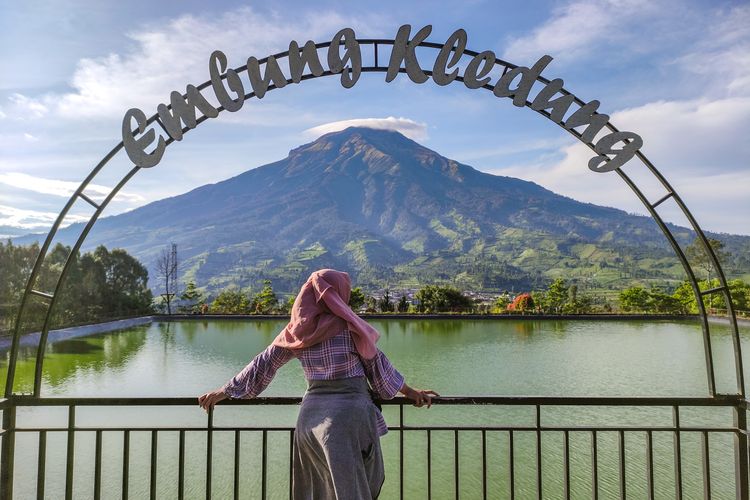 shalat idul adha 2025, shalat idul adha di wonosobo, wisata sekitar lapangan garung wonosobo, Wisata Dekat Lapangan Garung Wonosobo, Kunjungi Usai Shalat Idul Adha, 1. Embung Kledung, 2. Posong, 3. Puncak Botorono, 4. Embung Bansari, 5. Sigandul View, 6. Kebun Teh Tambi