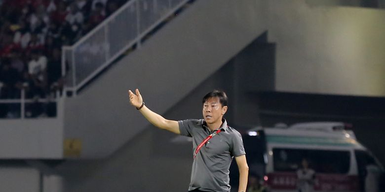 Indonesia, Timnas Indonesia, Patrick Kluivert, Timnas, Timur Kapadze, Timur Kapadze Dapat Jabatan Baru, Tak Masuk Calon Pelatih Timnas Indonesia?, Timur Kapadze Dapat Jabatan Baru di Uzbekistan, Peluang Shin Tae-yong Kembali ke Timnas Indonesia Ditutup, Bojan Hodak dan Jesus Casas Juga Sulit Digaet, Belum Ada Keputusan dari PSSI