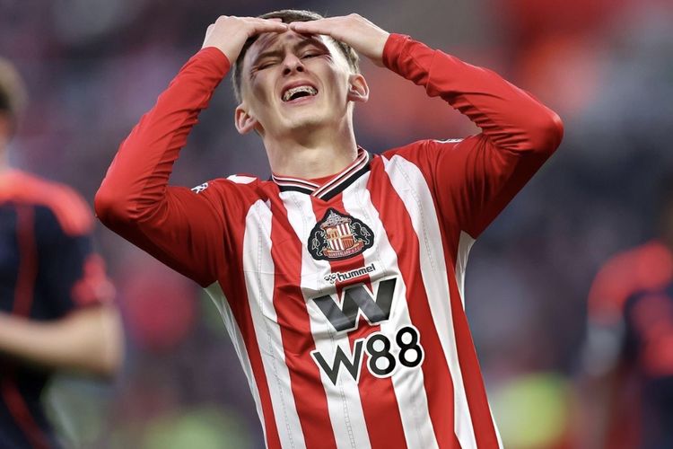 Sunderland, Liga Inggris, Saat Sunderland Runtuh dalam 6 Menit, Dibabat Nottingham Forest 0-5...