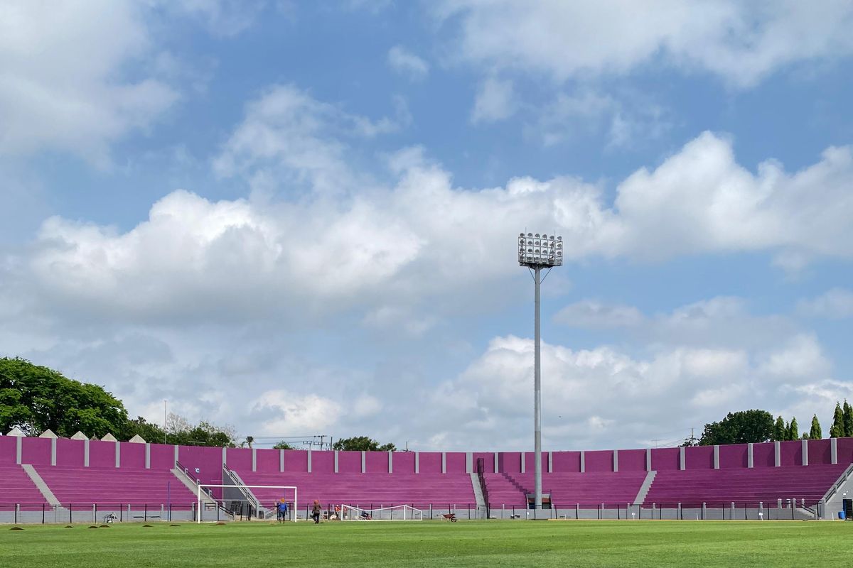 Derbi Jawa Timur, Persik vs Persebaya, Persik Kediri vs Persebaya Surabaya, Stadion Brawijaya Kediri, Super League 2025-2026, Stadion Brawijaya Tak Penuhi Syarat, Arena Persik Vs Persebaya Belum Pasti