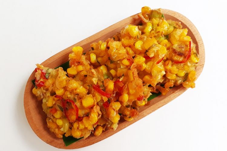 Nino Fernandez, resep bakwan jagung, bakwan jagung renyah, cara membuat bakwan jagung renyah tahan lama, camilan jagung praktis, Resep Bakwan Jagung ala Nino Fernandez yang Manis dan Tak Ambyar, Ini Triknya