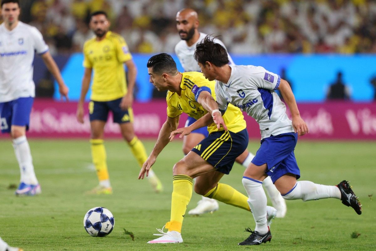 Al Nassr, Gamba Osaka, ACL 2 2025-2026, Cristiano Ronaldo, Cristiano Ronaldo Mendadak Hilang Saat Penyerahan Medali ACL 2 2025-2026