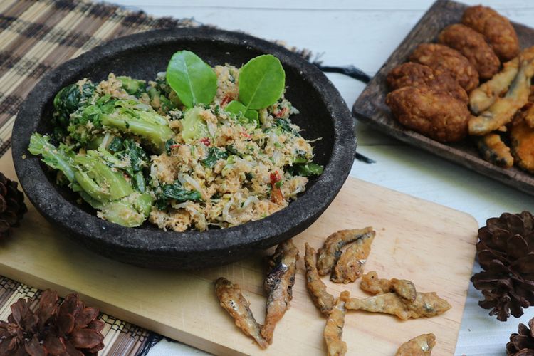 resep urap sayur, resep urap sayur agar tidak cepat basi, resep urap sayur ala rumahan, resep urap sayur bumbu tumis, cara membuat urap awet, bumbu kelapa tidak cepat basi, Cara Bikin Urap Sayur Segar, Bumbu Kelapanya Awet hingga 2 Minggu, Ciri Khas dan Keistimewaan Urap Sayur, Rahasia Agar Bumbu Urap Tidak Cepat Basi, Cara Membuat Urap Sayur, Tips Tambahan Agar Urap Tahan Lama